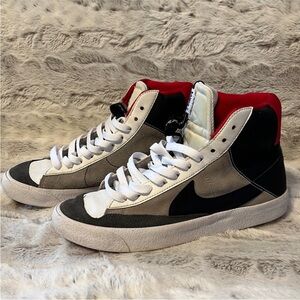 7.5 Nike Blazers H/T
